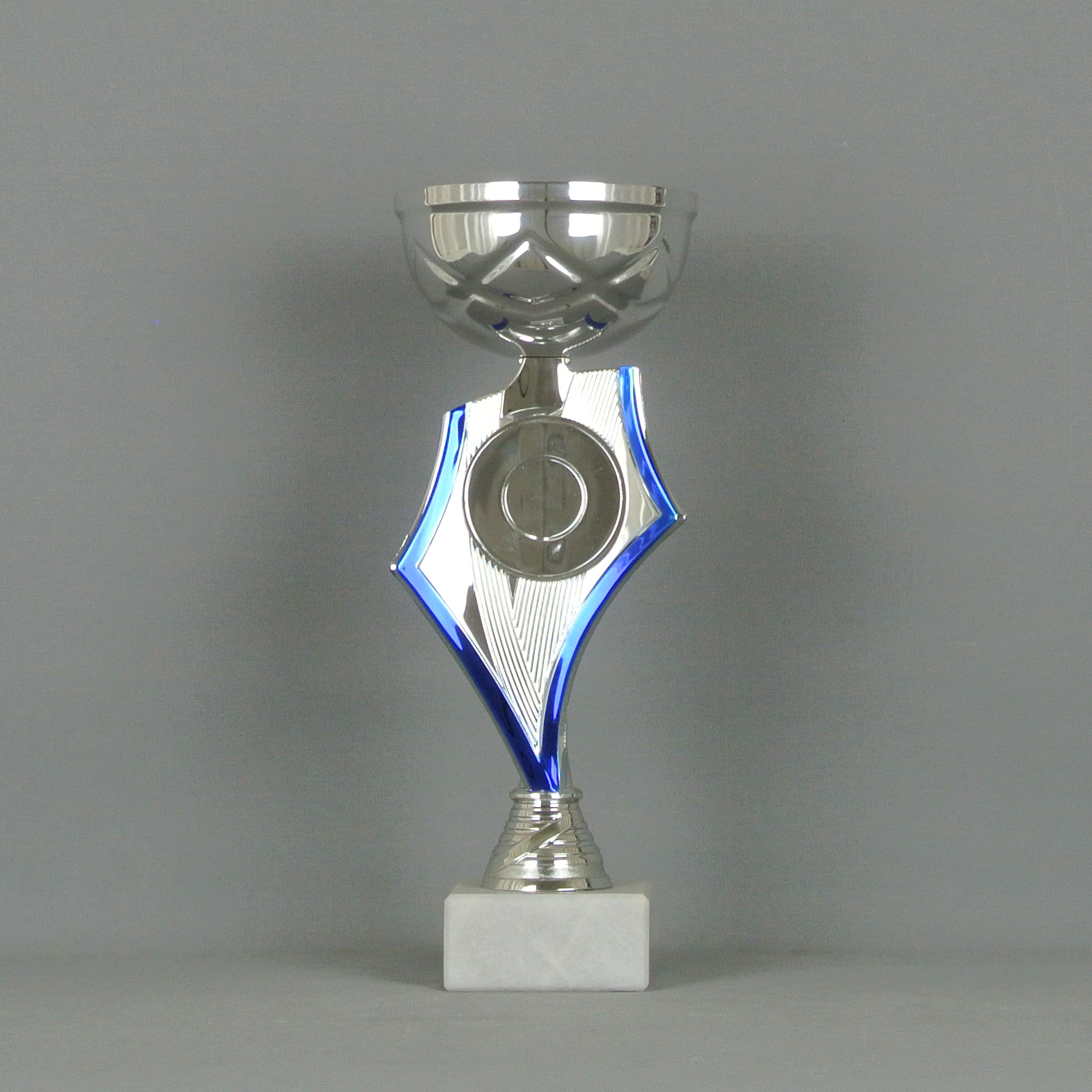 612/1-5 inkl Gravur und Emblem 5er Serie Pokale 20-24 cm in Silber-Gold 